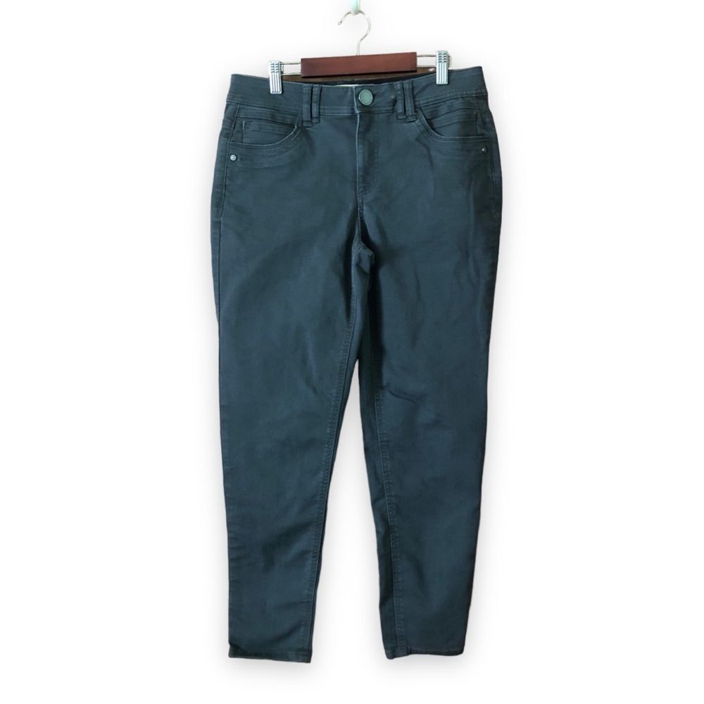 Democracy "Ab"solution Grey Skinny Jeans Size 8 Neutral Minimalist Casual